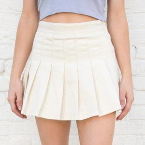 Brandy Melville Dana tennis pleated skirt